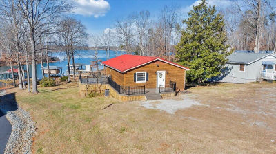 1111 Jefferson Dock Rd Penhook, VA 24137