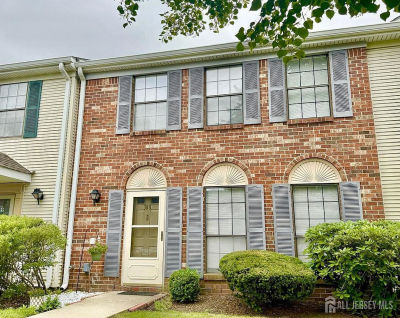 388 Danbury Ln East Brunswick, NJ 08816