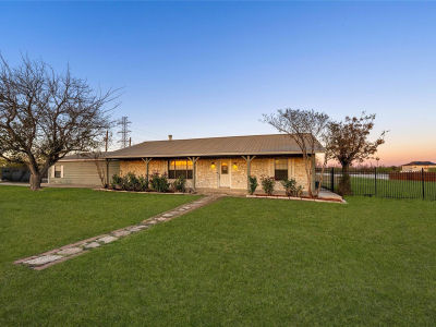 11712 Foley Dr Del Valle, TX 78617