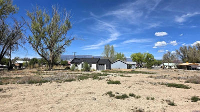 1045 & 1055 E 9th St Delta, CO 81416