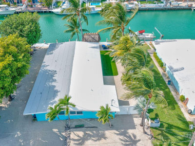 471 9th St Key Colony Beach, FL 33051