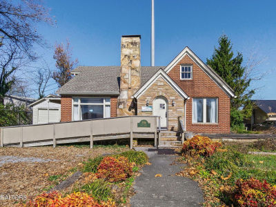 796 West Ave Crossville, TN 38555