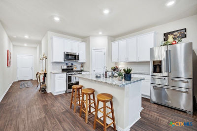 1444 Harwell Loop Kyle, TX 78640