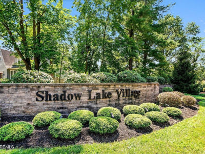 93 Lexington Ct Red Bank, NJ 07701