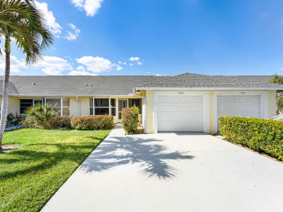 10924 SE Stonehill Ln Hobe Sound, FL 33455