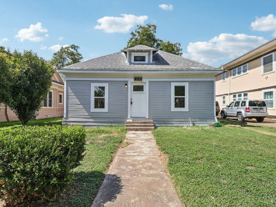 403 S Willomet Ave Dallas, TX 75208