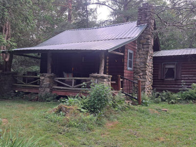 21 Longview Trl Sand Lake, NY 12153