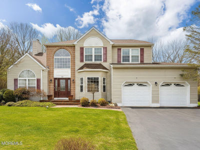 433 Meadowood Rd Jackson, NJ 08527