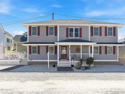 3 Holiday Rd Seaside Heights, NJ 08751