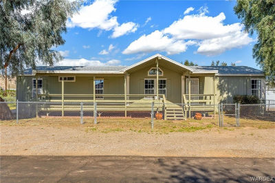 2389 Castle Rock Cir Bullhead City, AZ 86442