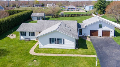 136 Old Fall River Rd Swansea, MA 02777