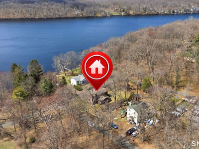 6 Miller Rd Vernon, CT 06066