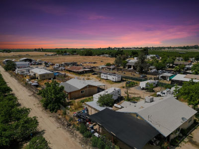 2501 S Marks Ave Fresno, CA 93706