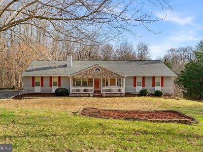 8261 Frances Ln Owings, MD 20736