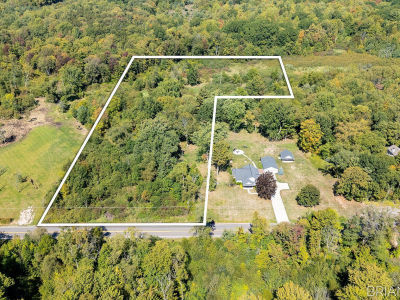 145th Ave Holland, MI 49423