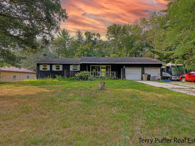 3285 4th St Twin Lake, MI 49457
