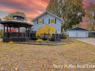 2569 Harding Ave Muskegon, MI 49441