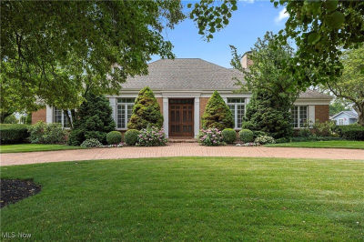 1711 Willow Dr Sandusky, OH 44870