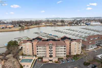 42 Marina Point Dr Sandusky, OH 44870