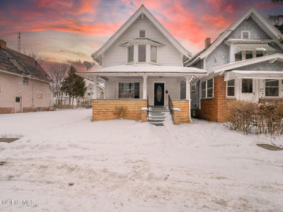 1023 Shadowlawn Dr Toledo, OH 43609