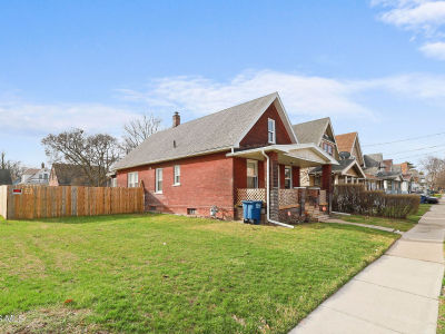 2240 Valentine St Toledo, OH 43605