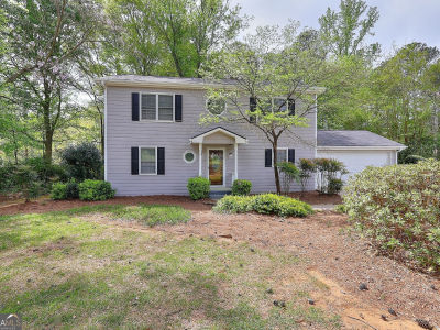 1124 Ironwood Dr Grayson, GA 30017