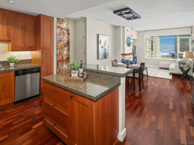 700 W Harbor Dr Unit 1506 San Diego, CA 92101