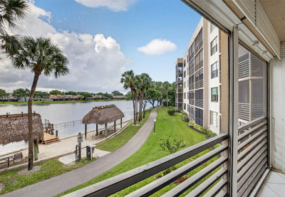 1100 Colony Point Cir APT 205 Pembroke Pines, FL 33026