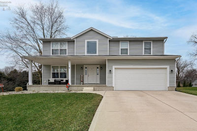 3712 N Delwood Dr Port Clinton, OH 43452