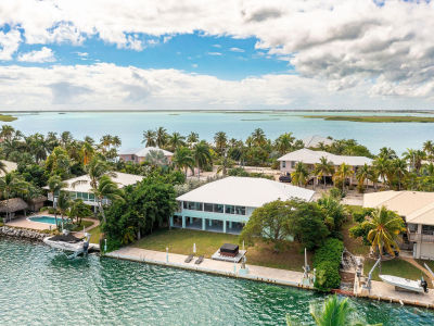 205 S Point Dr Sugarloaf Key, FL 33042