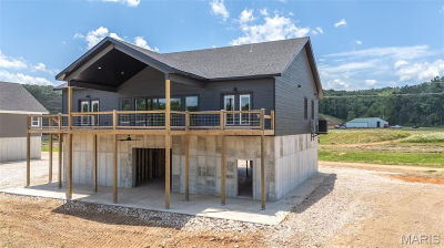 185 Riverside Van Buren, MO 63965