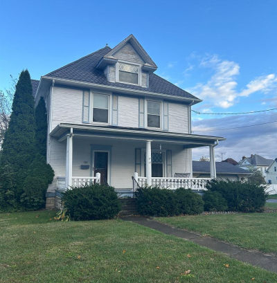 126 Greenwood Hts Bellevue, OH 44811