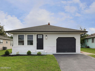 48 Harrington Dr S Toms River, NJ 08757