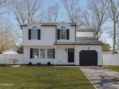 65 Glenn Dr Brick, NJ 08723