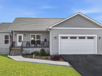 64 Perry Creek Dr Crossville, TN 38572