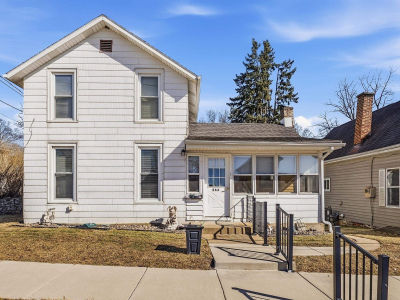 266 Beecher St East Dubuque, IL 61025