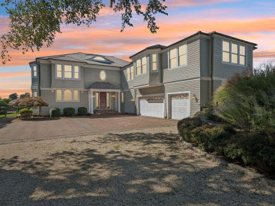 26 Sunset Ave East Quogue, NY 11942