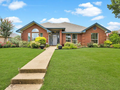 806 Red Oak Dr Lewisville, TX 75067