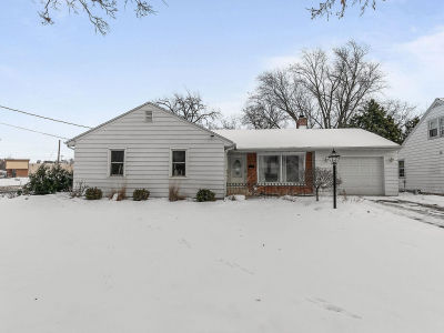 572 Newtols St Green Bay, WI 54302