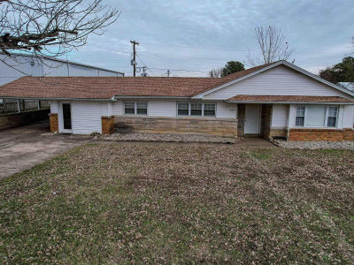 625 S 4th St Murray, KY 42071