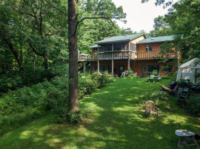 W8601 Hwy 82 Elroy, WI 53929