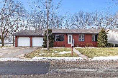 1104 Cheryl Ave Marshall, MN 56258