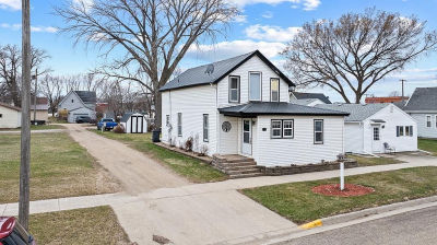 105 E McQuestion St Ghent, MN 56239