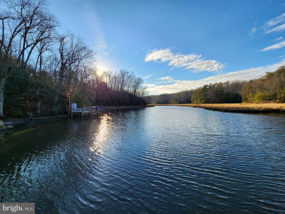 27245 Cat Creek Rd Mechanicsville, MD 20659