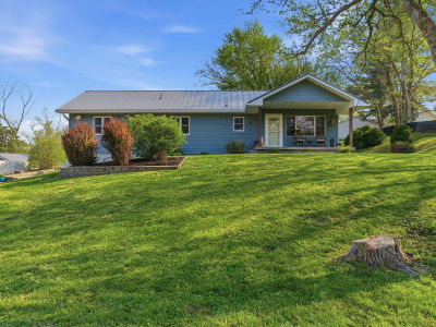 209 Campbell St Westmoreland, KS 66549