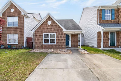 3711 Whitechapel Arch Chesapeake, VA 23321