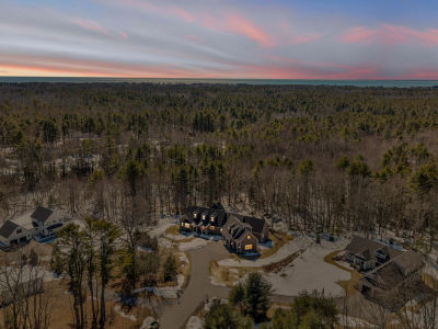 5 Lake Brook Dr Kennebunk, ME 04043