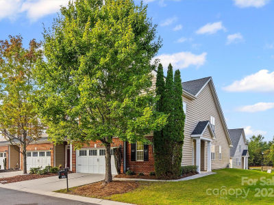 11022 Lucky Horseshoe Ln Charlotte, NC 28277