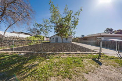 408 Thrasher Ave Modesto, CA 95354