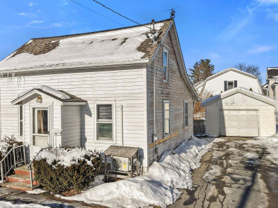 59 Thatcher St Bangor, ME 04401